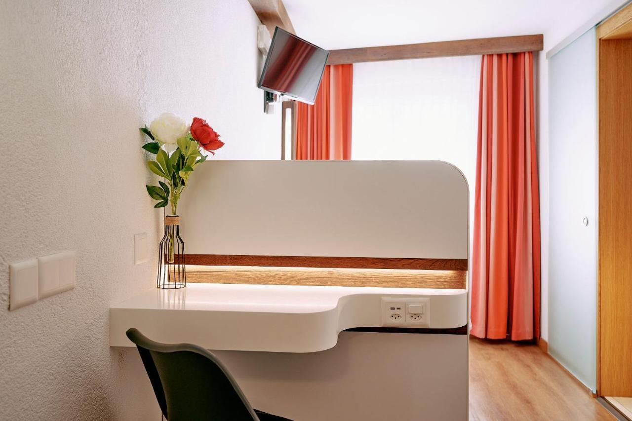 Elite Hotel Visp Kültér fotó