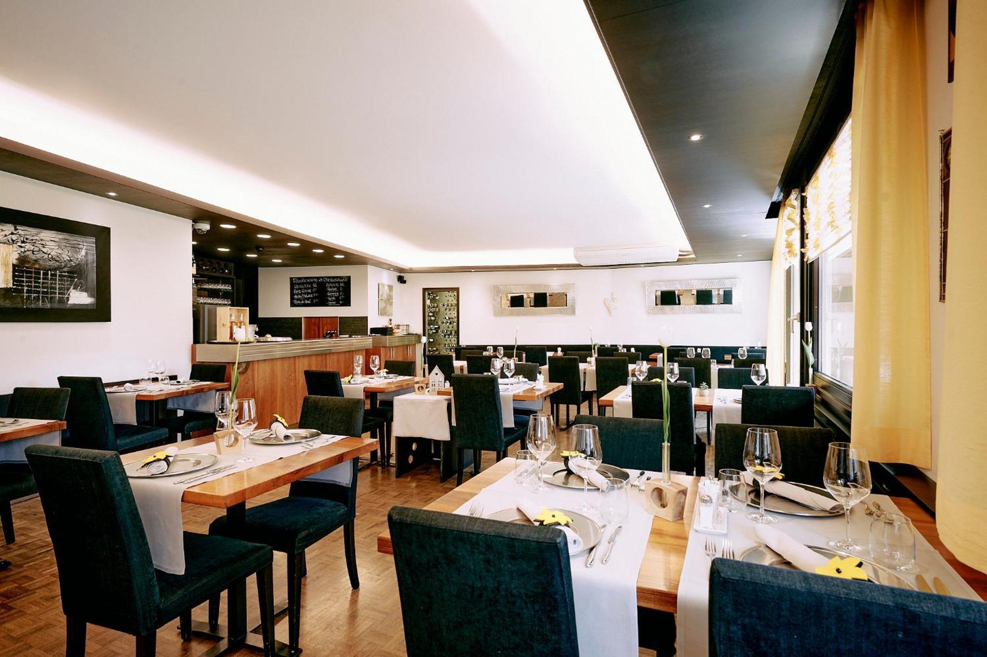 Elite Hotel Visp Kültér fotó