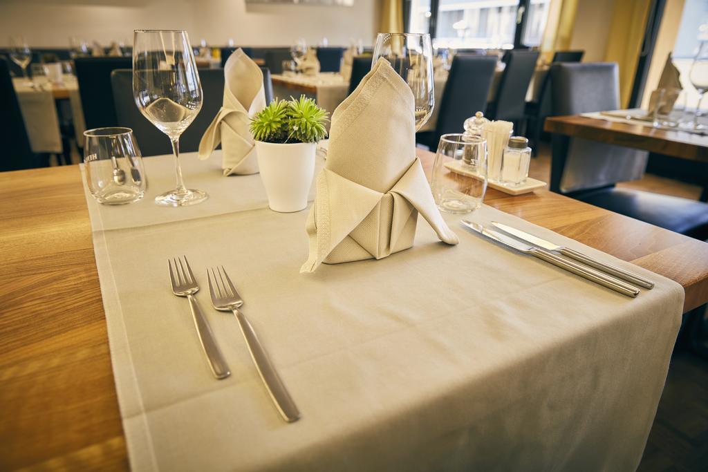 Elite Hotel Visp Kültér fotó