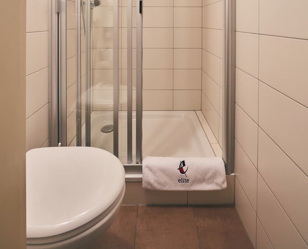 Elite Hotel Visp Kültér fotó