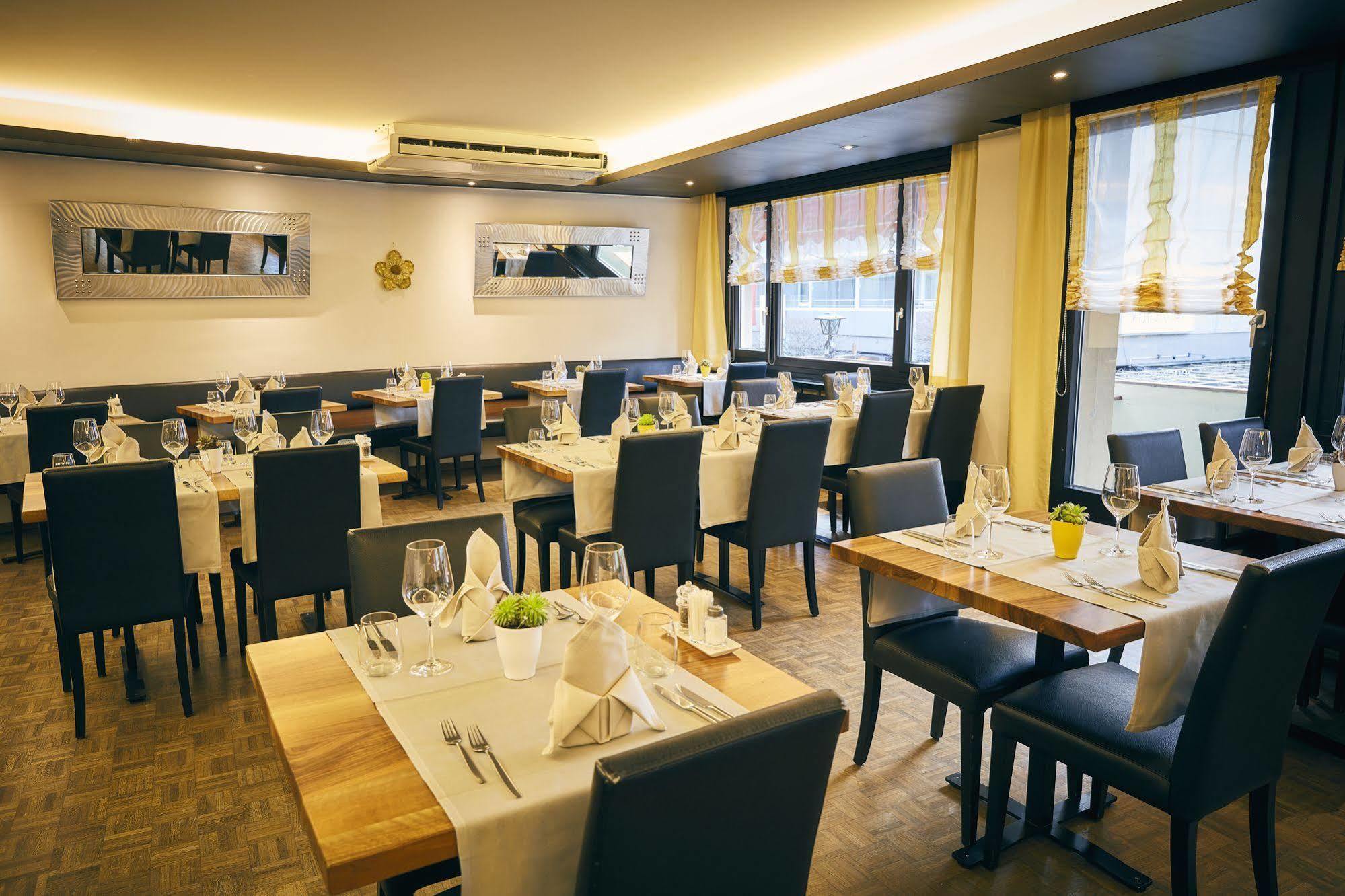 Elite Hotel Visp Kültér fotó