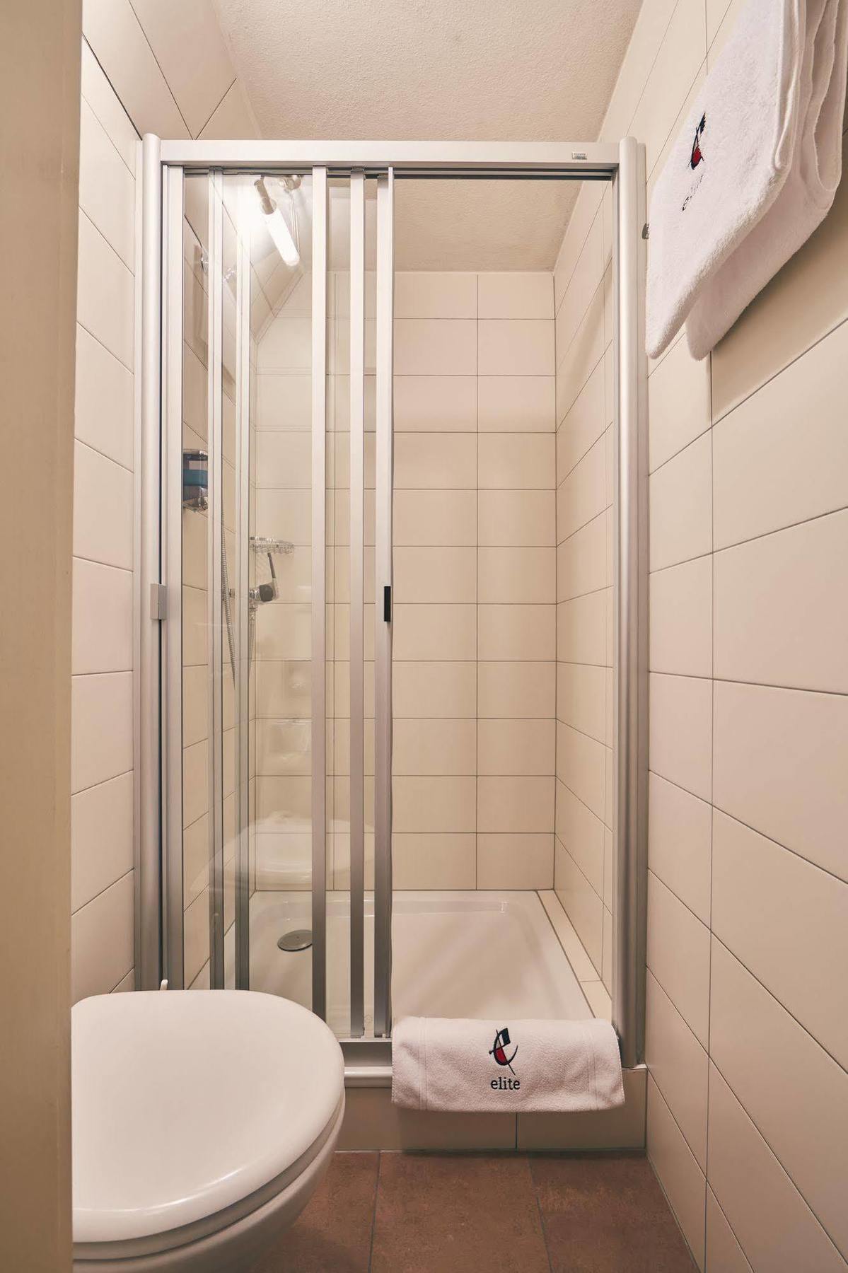 Elite Hotel Visp Kültér fotó
